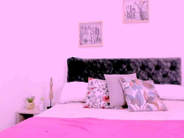 latinvalery webcam