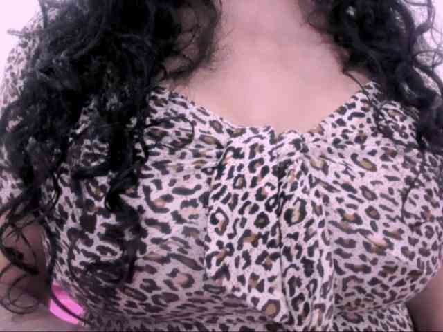 latinvalery Live Webcam on BongaCams