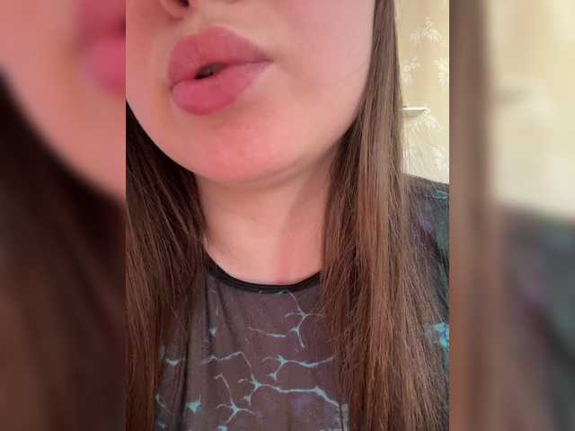 SweetyW-'s BongaCams show and profile