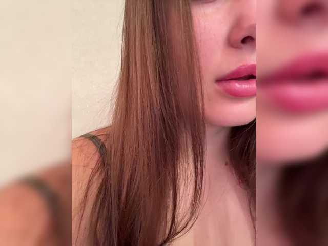 SweetyW- from BongaCams