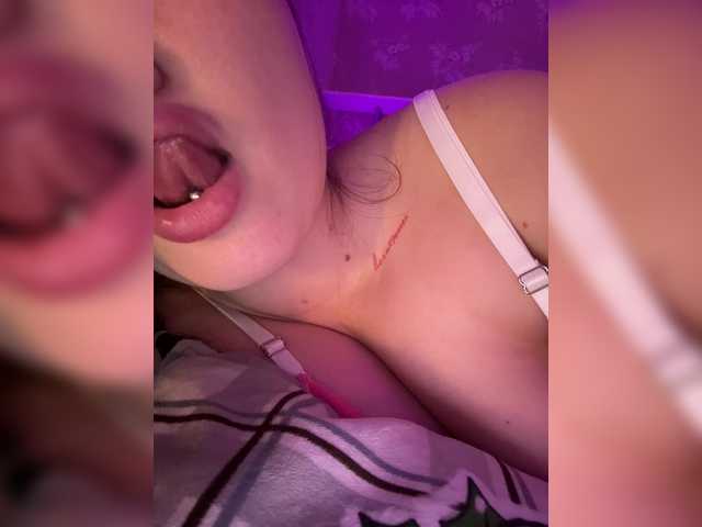 SweetyW-'s BongaCams show and profile