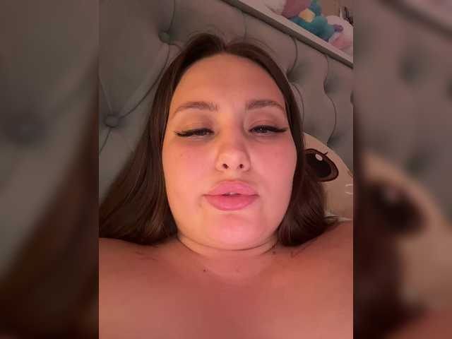 SweetyW-'s BongaCams show and profile