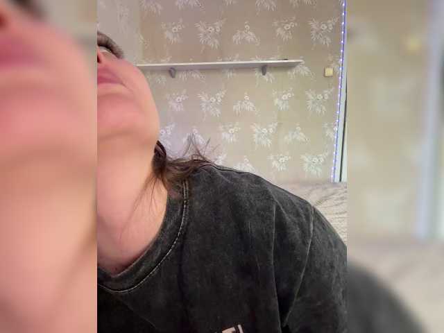 SweetyW-'s BongaCams show and profile