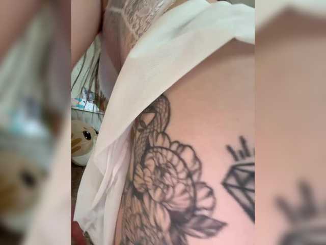 SweetyW-'s BongaCams show and profile