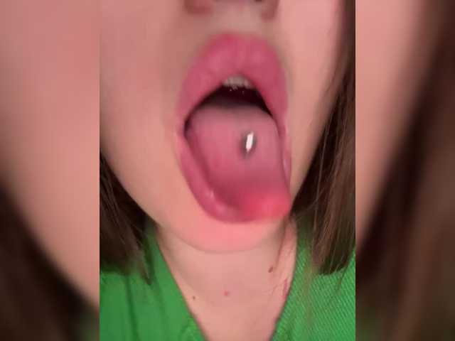 SweetyW-'s BongaCams show and profile