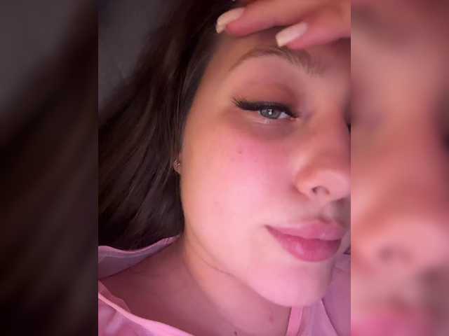 SweetyW-'s BongaCams show and profile