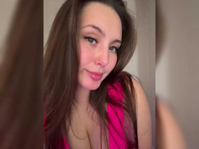 SweetyW- from BongaCams