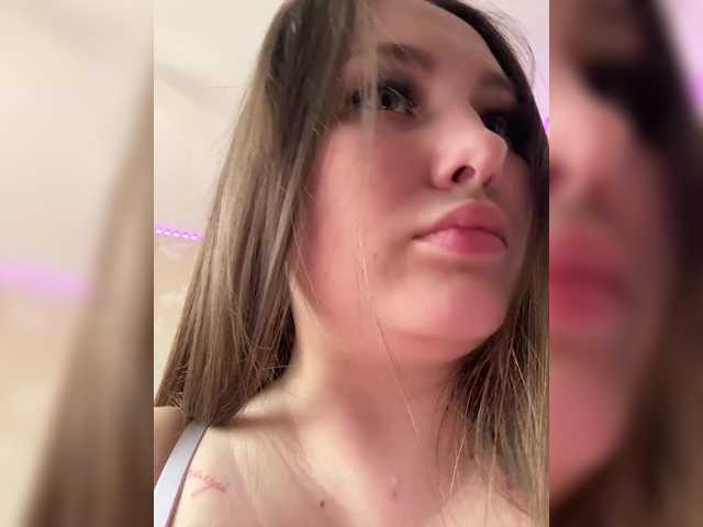 SweetyW-'s BongaCams show and profile