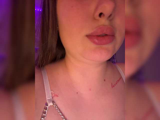 SweetyW-'s BongaCams show and profile