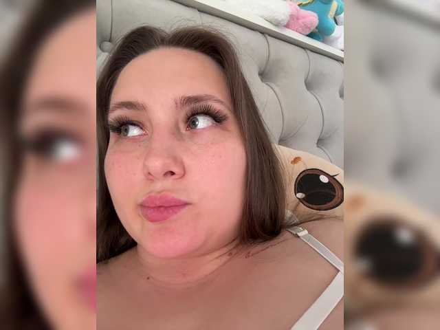 SweetyW-'s BongaCams show and profile
