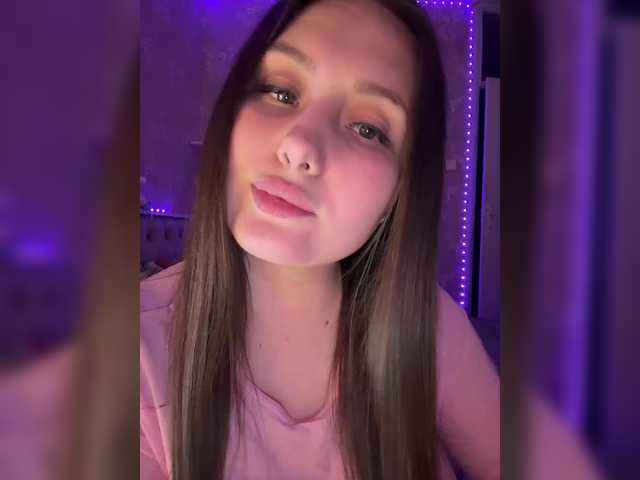 SweetyW-'s BongaCams show and profile