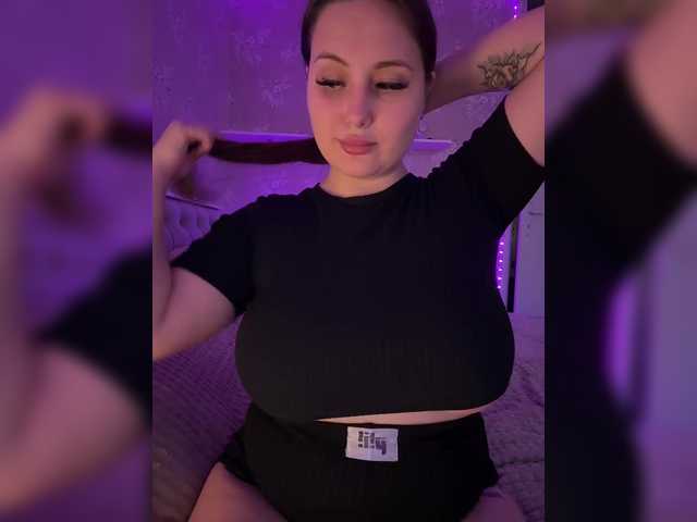 SweetyW-'s BongaCams show and profile