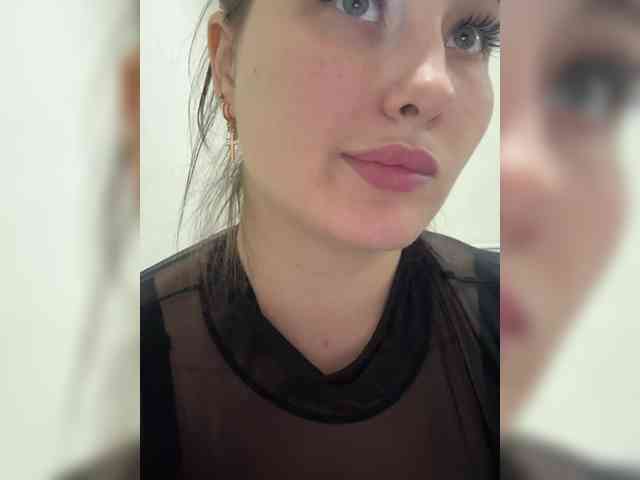 SweetySonya webcam