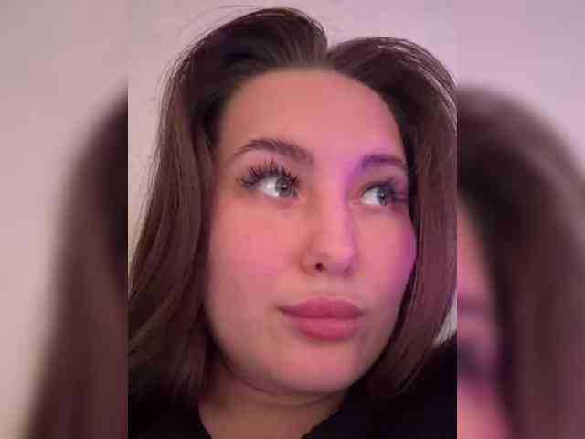 SweetySonya webcam
