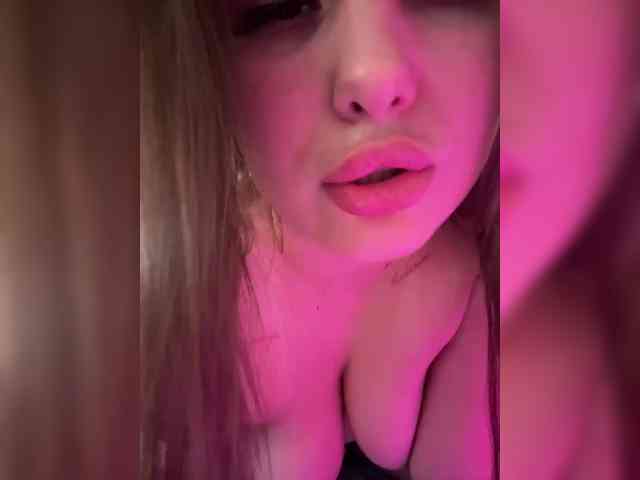 SweetySonya webcam