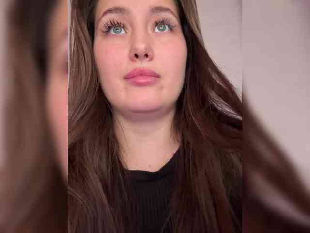 SweetySonya webcam