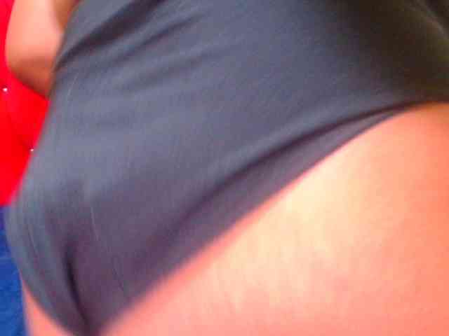 Bustytitsxx22 webcam