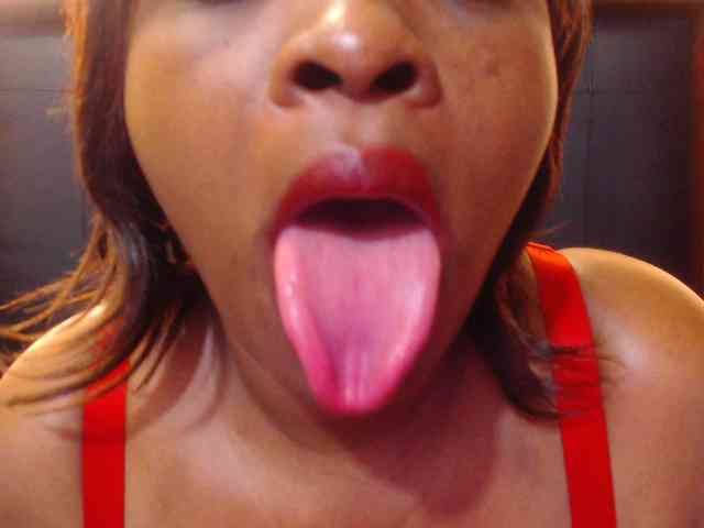 Bustytitsxx22 webcam