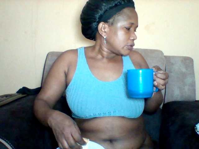 Queenafrica's BongaCams show and profile