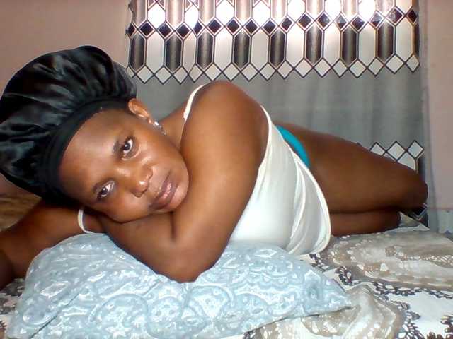 Queenafrica's BongaCams show and profile