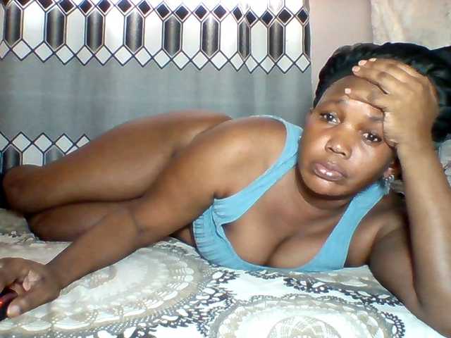 Queenafrica's BongaCams show and profile