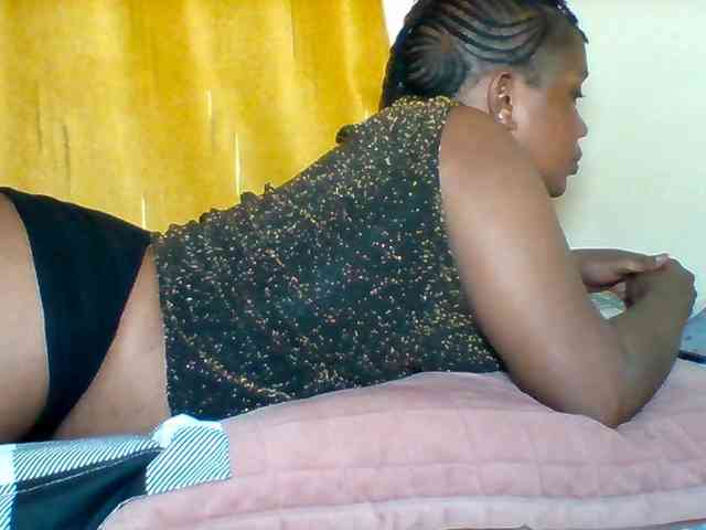 Queenafrica webcam