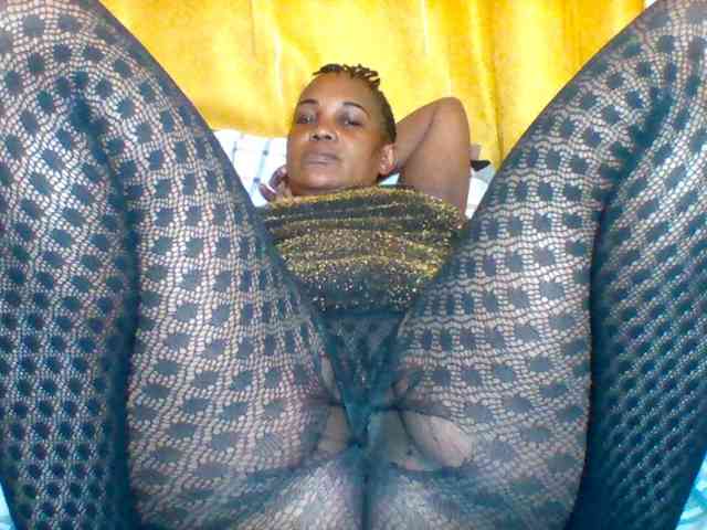 Queenafrica webcam