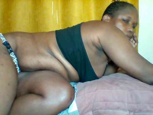 Queenafrica webcam