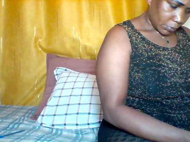 Queenafrica webcam
