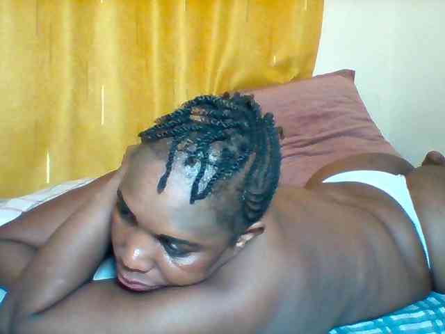 Queenafrica webcam