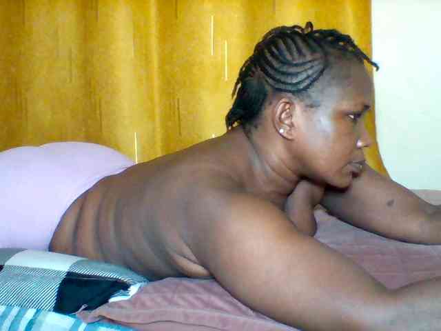 Queenafrica webcam