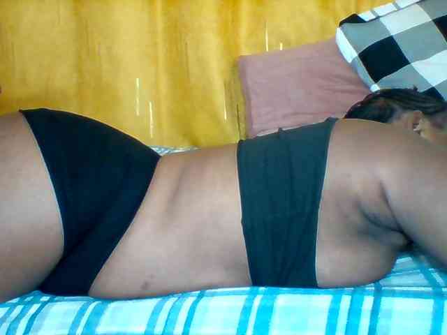 Queenafrica webcam