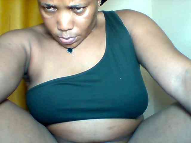 Queenafrica webcam