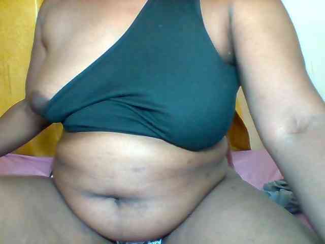 Queenafrica webcam