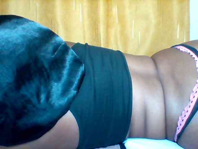 Queenafrica webcam