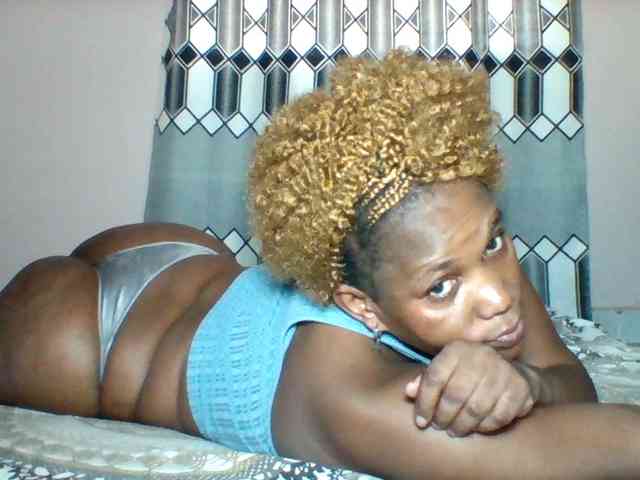 Queenafrica webcam