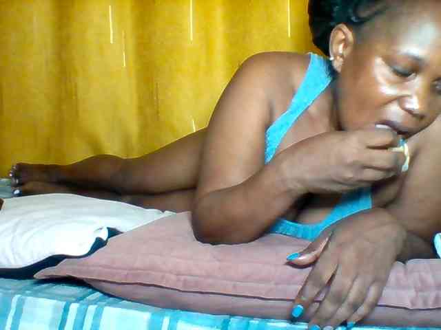 Queenafrica Live Webcam on BongaCams