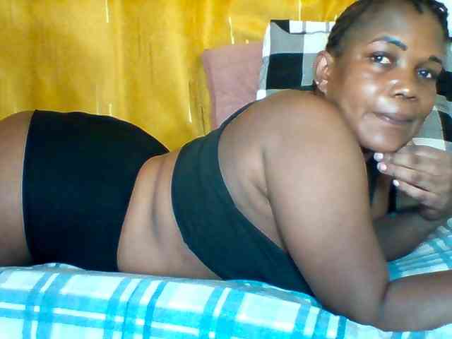 Queenafrica webcam