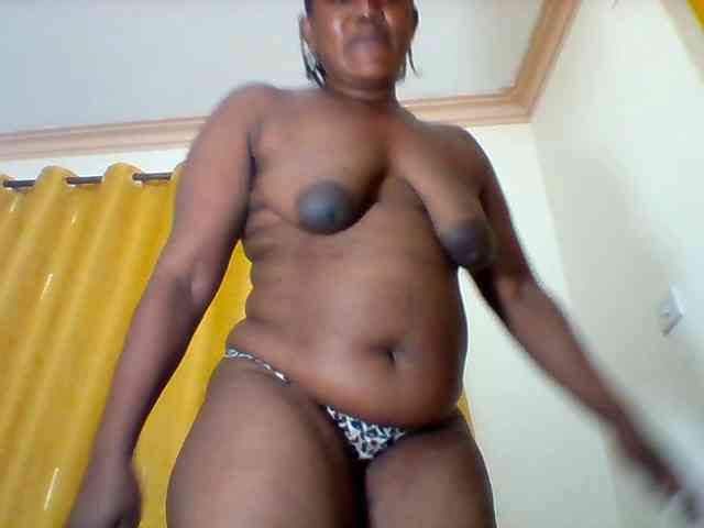 Queenafrica webcam