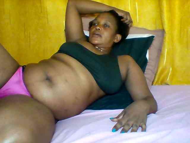 Queenafrica webcam