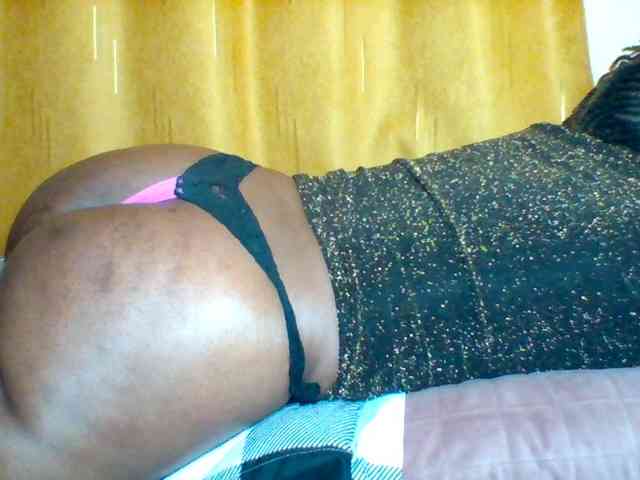 Queenafrica webcam