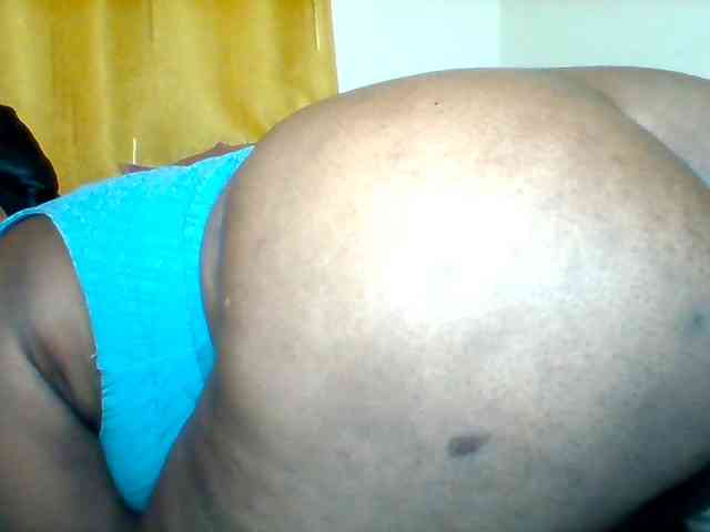 Queenafrica webcam