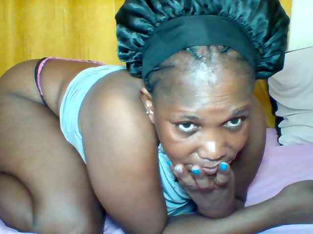 Queenafrica webcam