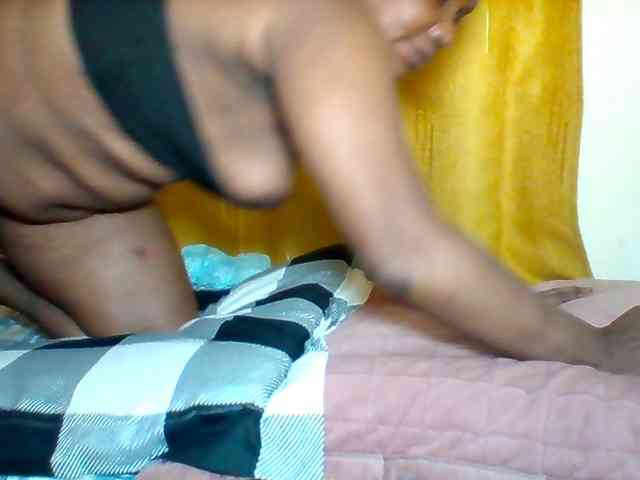 Queenafrica webcam