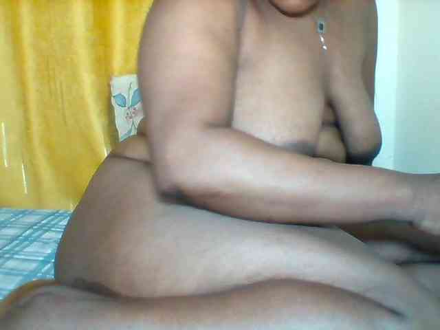 Queenafrica webcam