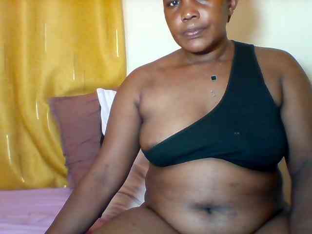Queenafrica webcam
