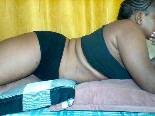 Queenafrica webcam