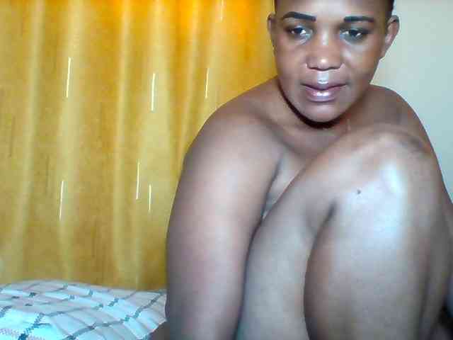 Queenafrica webcam