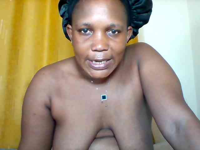 Queenafrica webcam