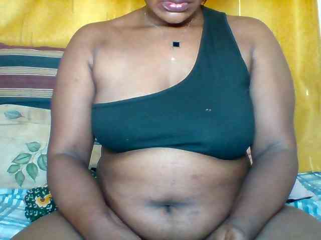 Queenafrica webcam